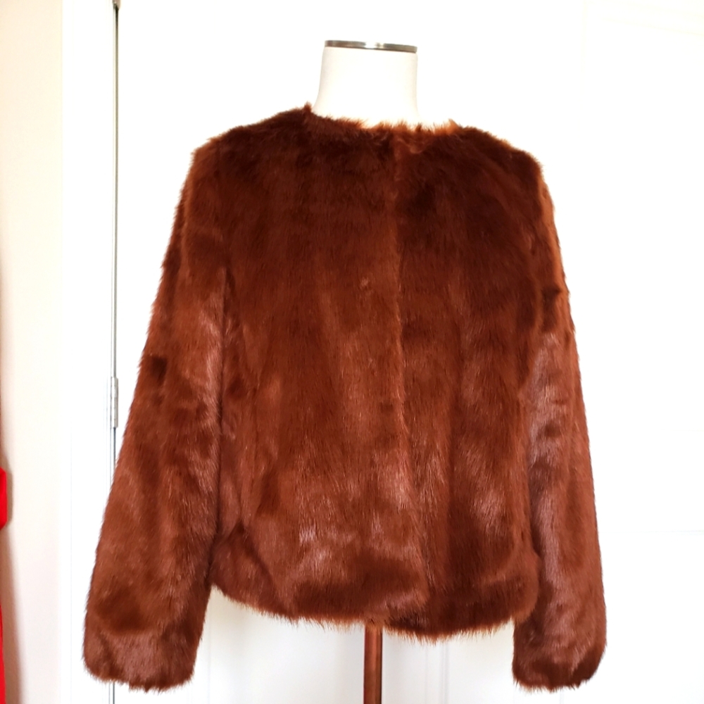 Sezane FAUX FUR JACKET SIZE 40 BNWT